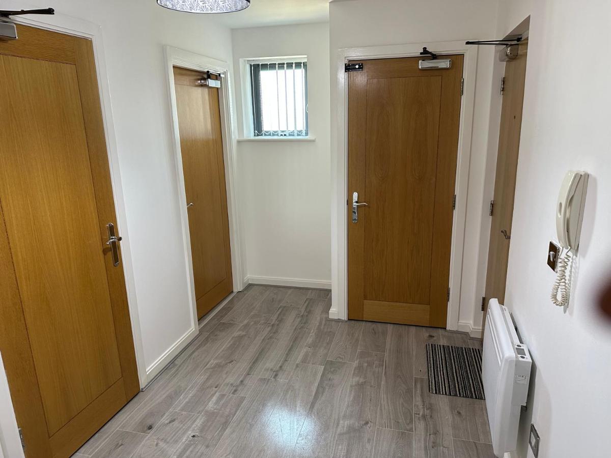 2 Bed Modern Apartment Swansea Extérieur photo